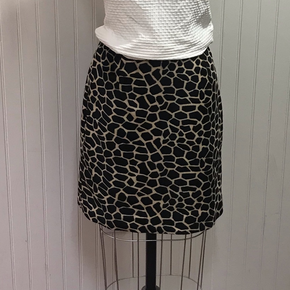 Elliott Lauren Velvet Giraffe Print Skirt Size 4